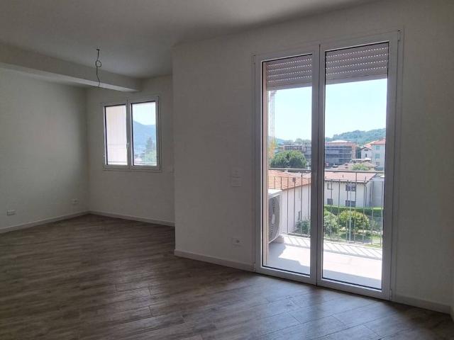 Appartamento in vendita a Albino, Lombardia