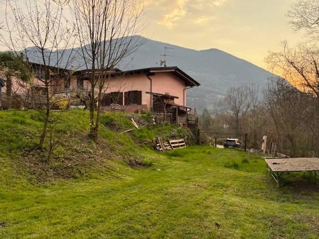 Appartamento in vendita a Albino, Lombardia