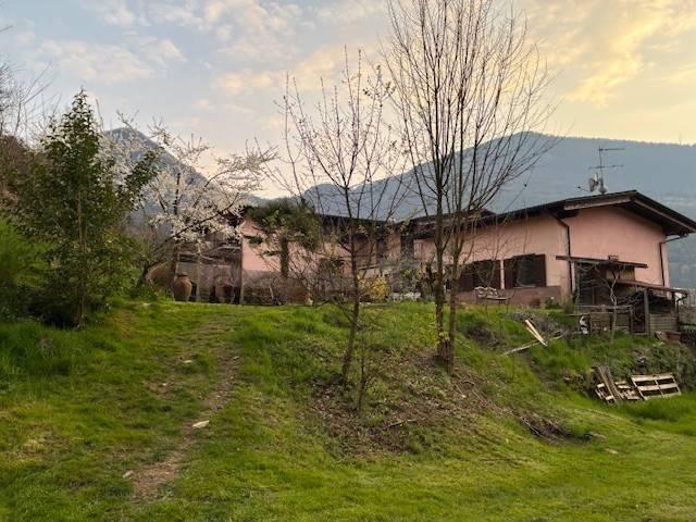 Appartamento in vendita a Albino, Lombardia