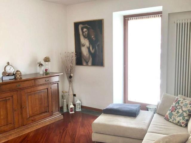 Appartamento in vendita a Albino, Lombardia