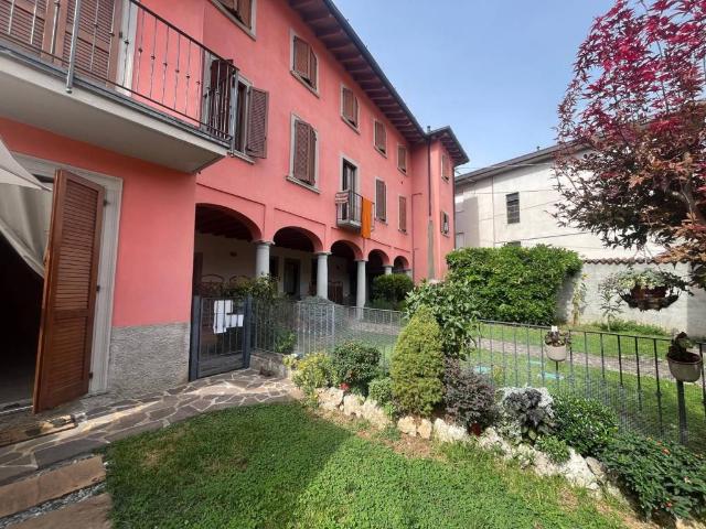 Appartamento in vendita a Albino, Lombardia