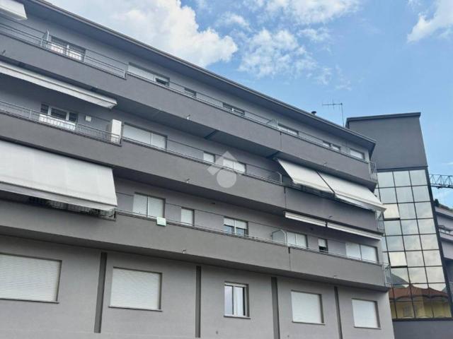 Appartamento in vendita a Desenzano al Serio, Albino