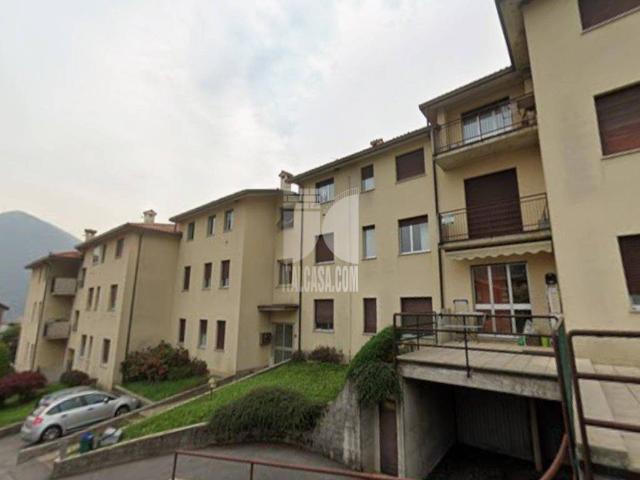 Appartamento in vendita a Desenzano al Serio, Albino