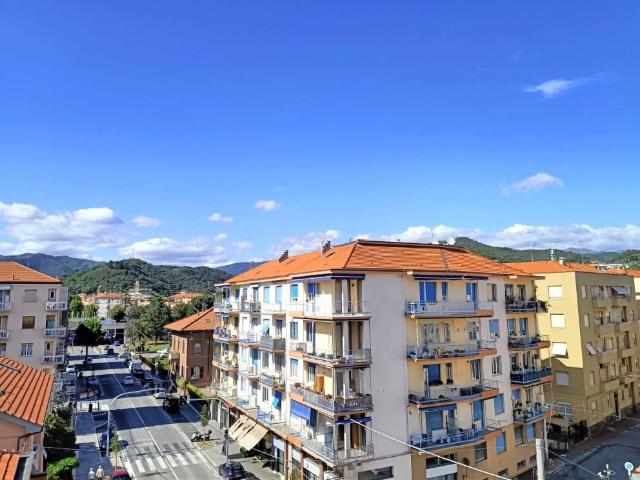 Appartamento in vendita a Luceto, Albisola Superiore