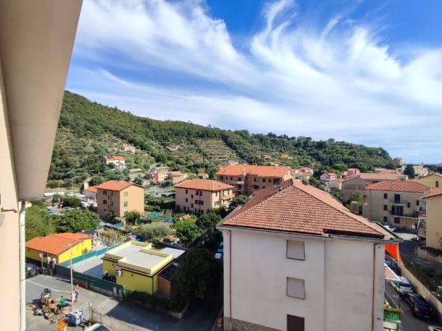 Appartamento in vendita a Luceto, Albisola Superiore