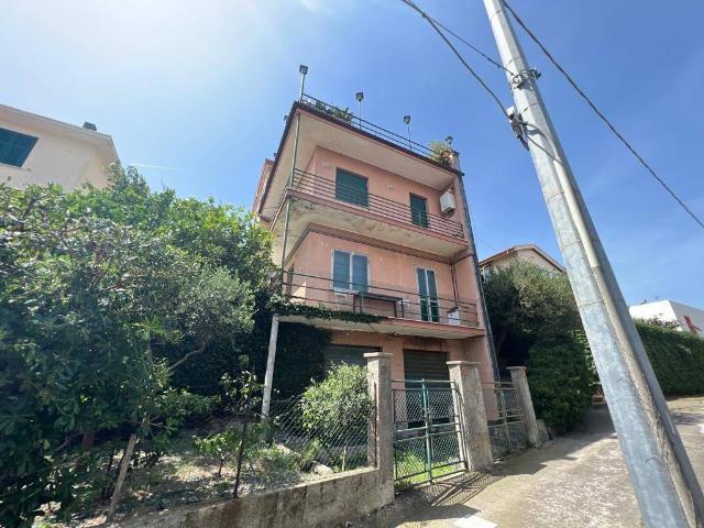 Appartamento in vendita a Albissola Marina, Liguria