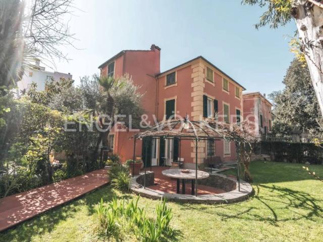 Appartamento in vendita a Albissola Marina, Liguria