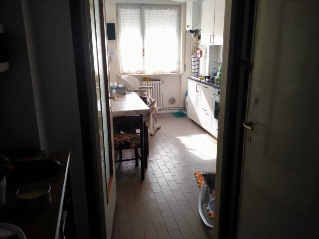 Appartamento in vendita a Albizzate, Lombardia