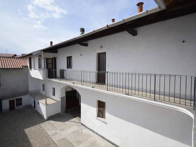 Appartamento in vendita a Valdarno, Albizzate