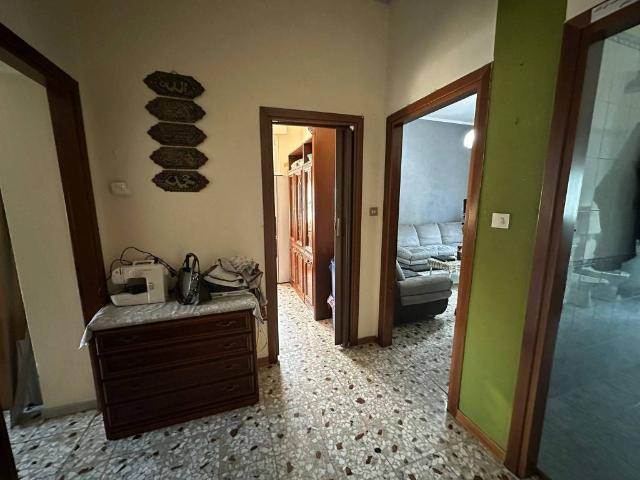 Appartamento in vendita a Albizzate, Lombardia