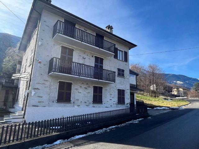 Appartamento in vendita a Albosaggia, Lombardia