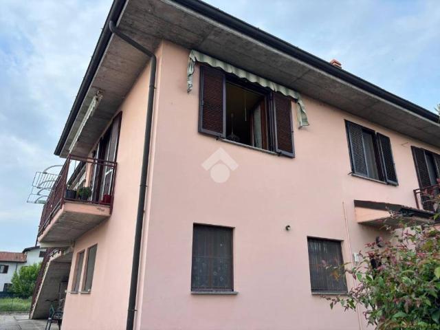 Appartamento in vendita a Albuzzano, Lombardia