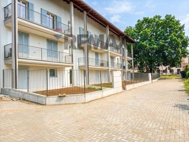 Appartamento in vendita a Albuzzano, Lombardia