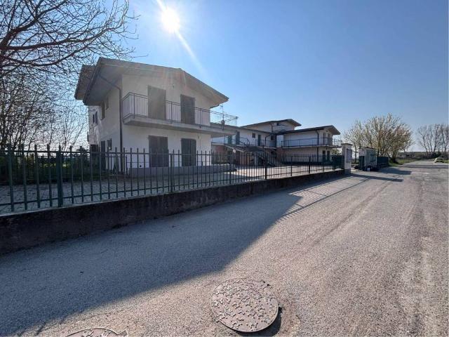 Appartamento in vendita a Barona, Albuzzano