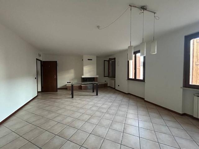 Appartamento in vendita a Alfianello, Lombardia