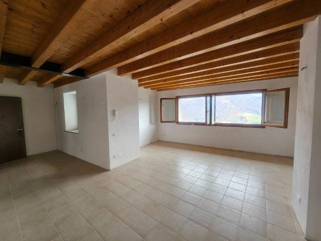 Appartamento in vendita a Comunità Montana della Valle Brembana, Algua