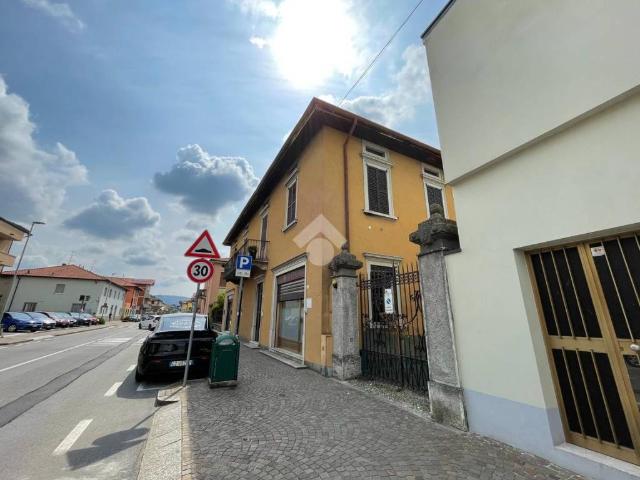 Appartamento in vendita a Almè, Lombardia