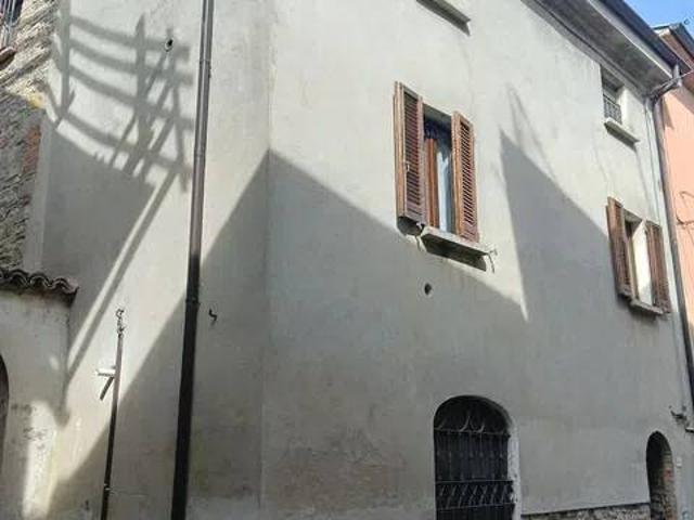 Appartamento in vendita a Alta Val Tidone, Nibbiano