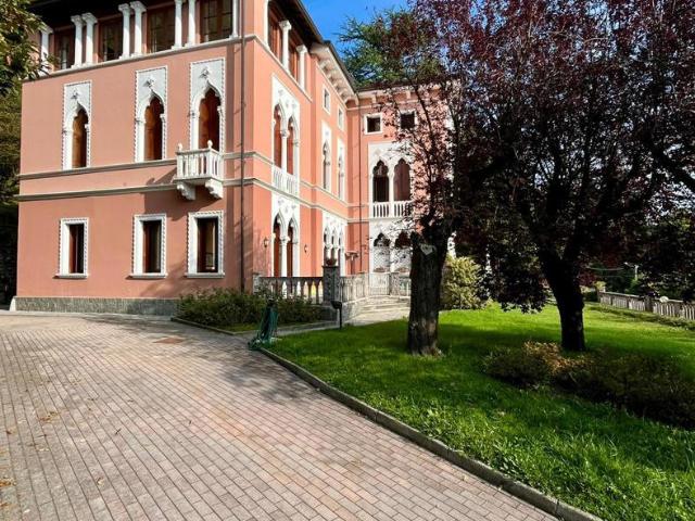 Appartamento in vendita a Alta Valle Intelvi, Lanzo D'intelvi