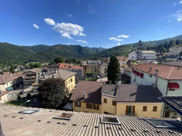 Appartamento in vendita a Alta Valle Intelvi, Lanzo D'intelvi