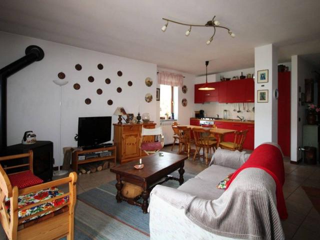 Appartamento in vendita a Alta Valle Intelvi, Lanzo D'intelvi