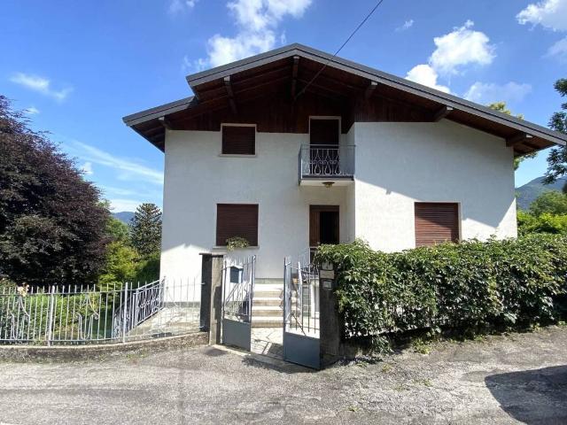 Appartamento in vendita a Lanzo d'Intelvi, Como