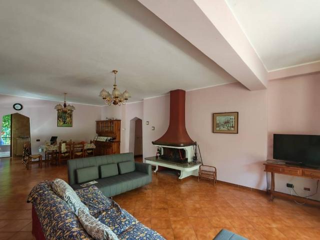 Appartamento in vendita a Lanzo d'Intelvi, Como