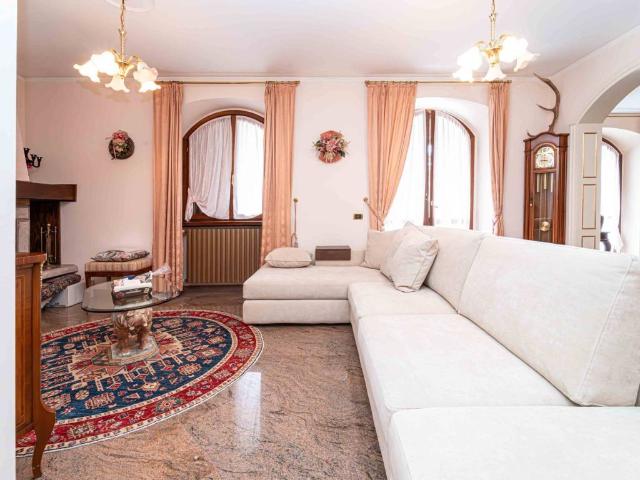 Appartamento in vendita a Alta Valle Intelvi, Lanzo D'intelvi