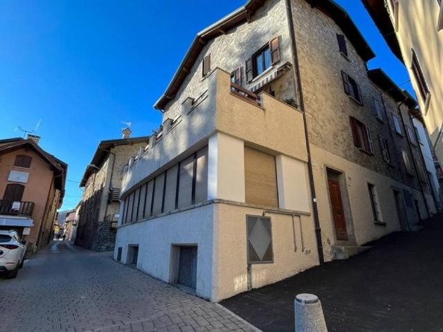 Appartamento in vendita a Alta Valle Intelvi, Lanzo D'intelvi