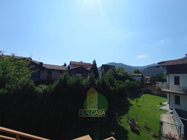 Appartamento in vendita a Alta Valle Intelvi, Lanzo D'intelvi