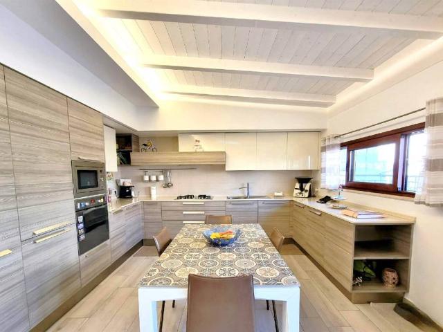 Appartamento in vendita a Puglia, Bari