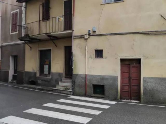Appartamento in vendita a Altare, Liguria