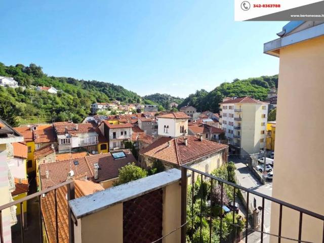 Appartamento in vendita a Altare, Liguria