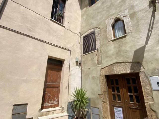 Appartamento in vendita a Borgo antico, Alviano