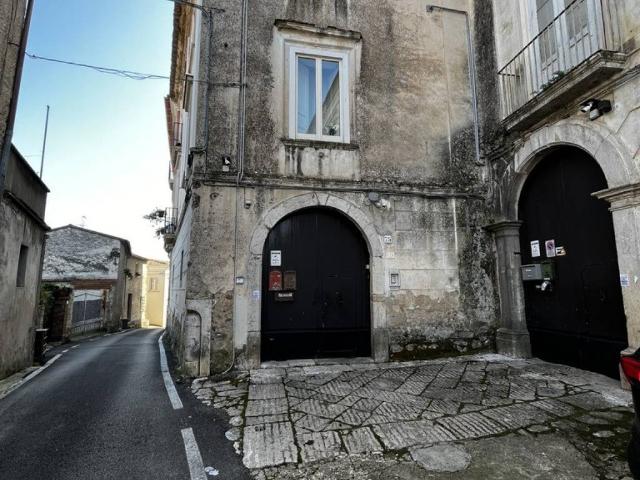 Appartamento in vendita a Alvignano, Campania