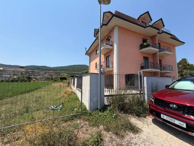 Appartamento in vendita a Alvignano, Campania