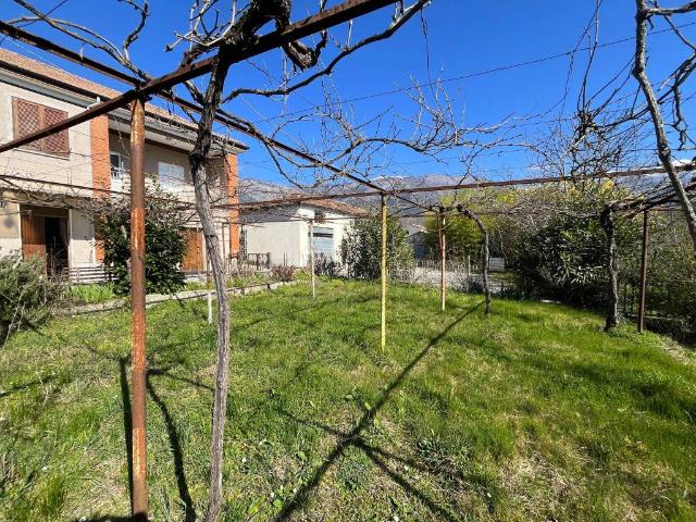 Appartamento in vendita a Alvito, Lazio