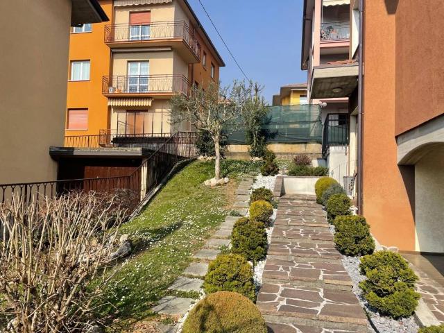 Appartamento in vendita a Alzano Sopra, Alzano Lombardo
