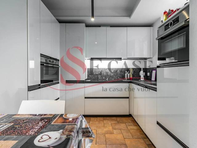 Villa Indipendente in vendita a Alzano Lombardo, Lombardia