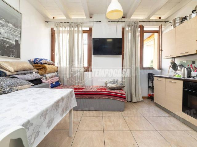 Appartamento in vendita a Alzano Lombardo, Lombardia