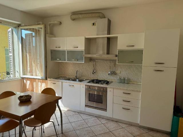 Appartamento in vendita a Alzano Lombardo, Lombardia