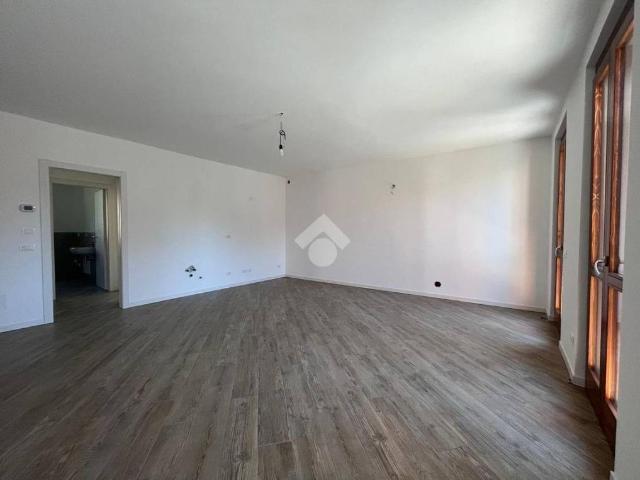Appartamento in vendita a Alzano Lombardo, Lombardia