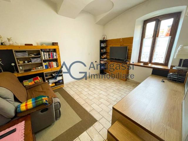 Appartamento in vendita a Alzano Lombardo, Lombardia