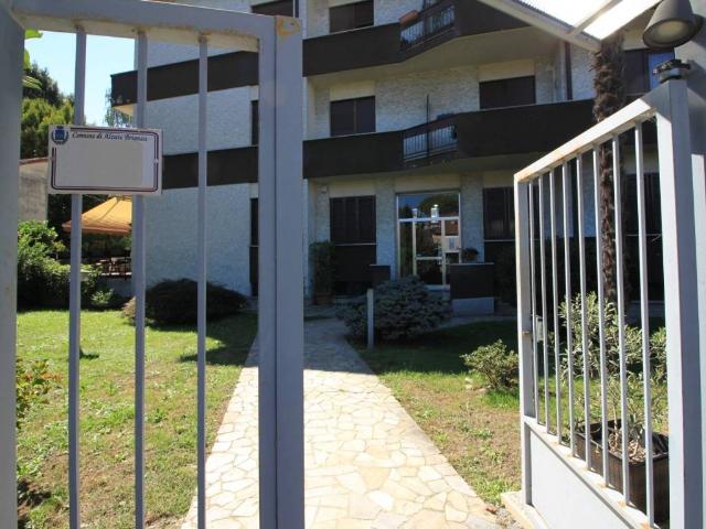 Appartamento in vendita a Alzate Brianza, Lombardia