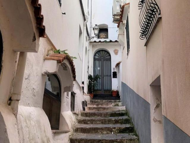 Appartamento in vendita a Amalfi, Campania