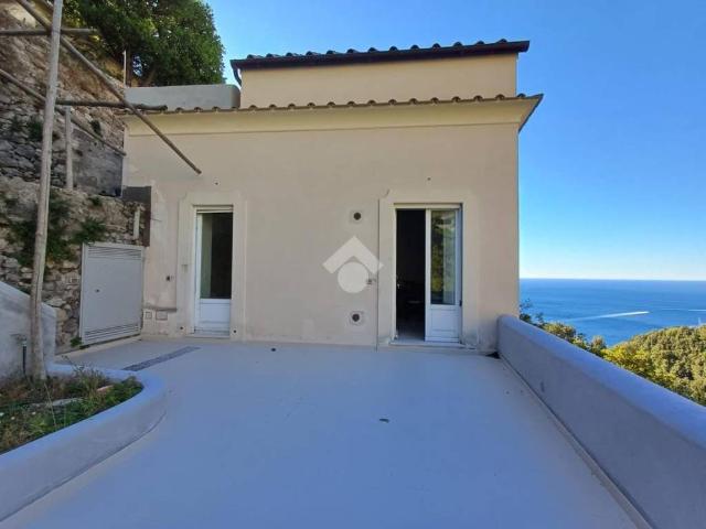 Appartamento in vendita a Amalfi, Campania