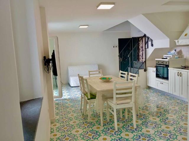 Appartamento in vendita a Amalfi, Campania