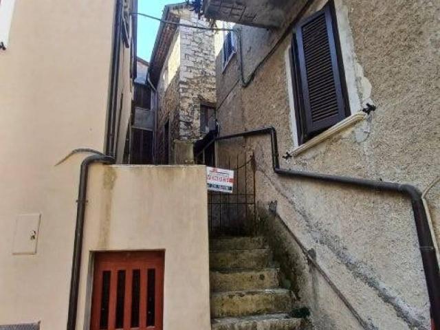 Appartamento in vendita a Amaseno, Lazio