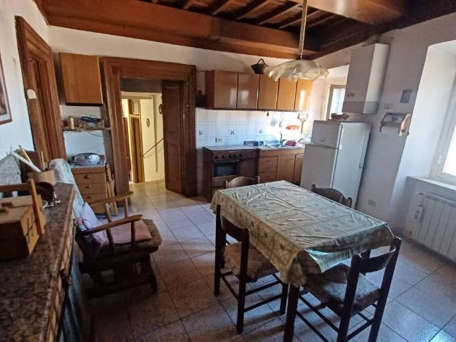 Appartamento in vendita a Vallecorsa, Lazio