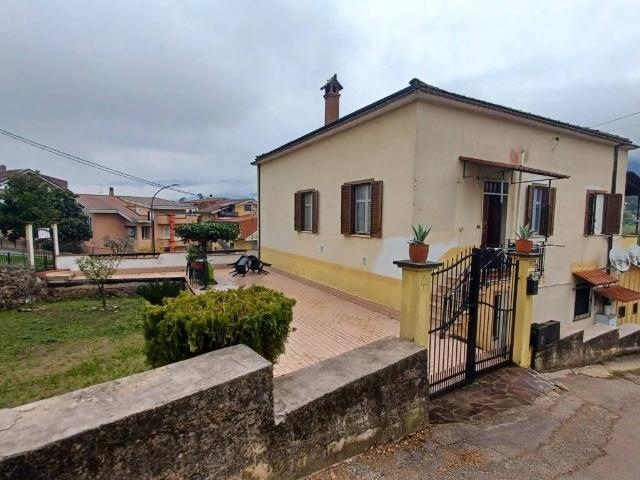 Appartamento in vendita a Amaseno, Lazio